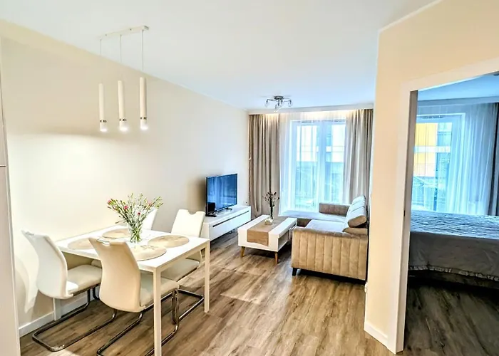 Leomar, Bezkontaktowe Zameldowanie, Darmowy Parking * Poznan