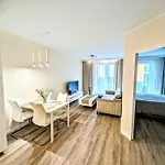 Leomar, Bezkontaktowe Zameldowanie, Darmowy Parking * 波兹南